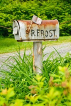 Meil-boks of Robert Frost...